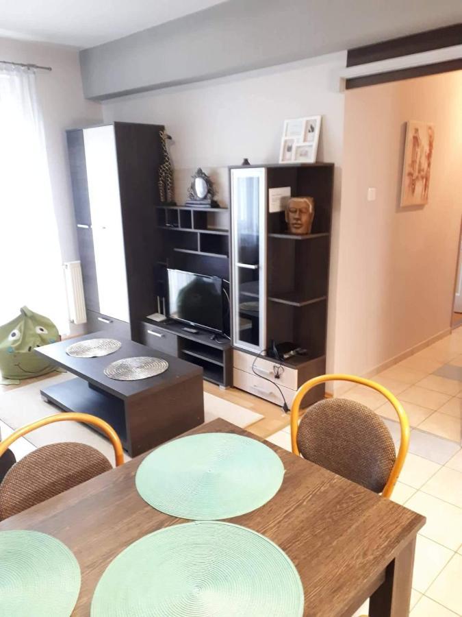 Zoeld Beka Apartmanok Koelcsey I Hajdúszoboszló Zewnętrze zdjęcie