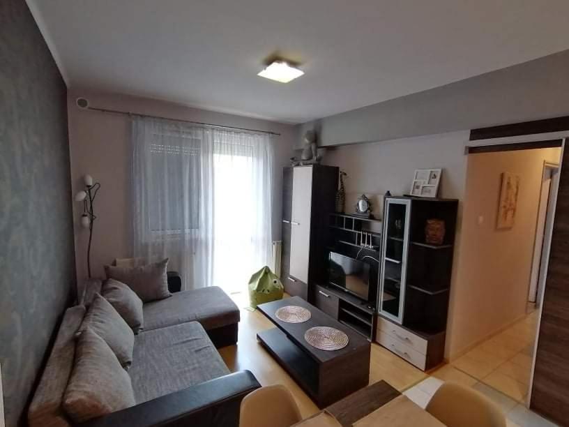 Zoeld Beka Apartmanok Koelcsey I Hajdúszoboszló Zewnętrze zdjęcie